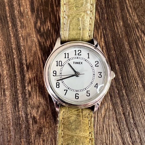 Timex Silver Tone Watch w/Green Leather Band W2 - Picture 1 of 5